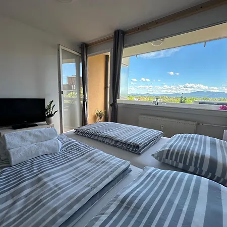 Апартаменты Modern Cute With Balcony, Center Любляна