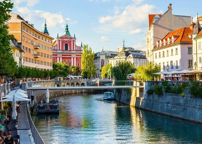 Apartment Modern Cute With Balcony, Center Ljubljana