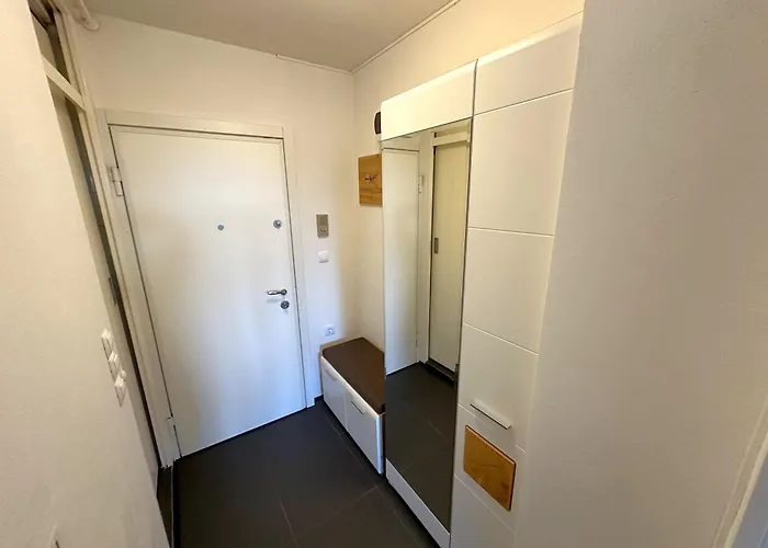 Daire Modern Cute With Balcony, Center *