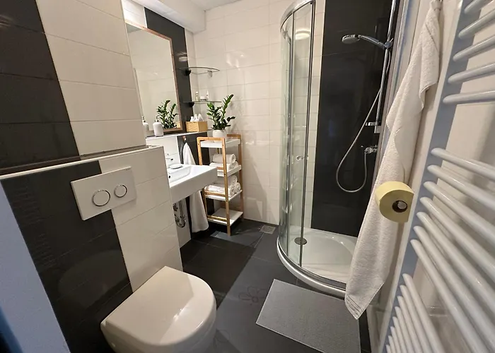 Modern Cute With Balcony, Center Апартаменты *