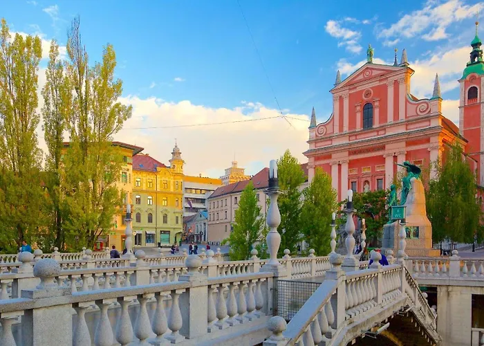 Modern Cute With Balcony, Center Апартаменты